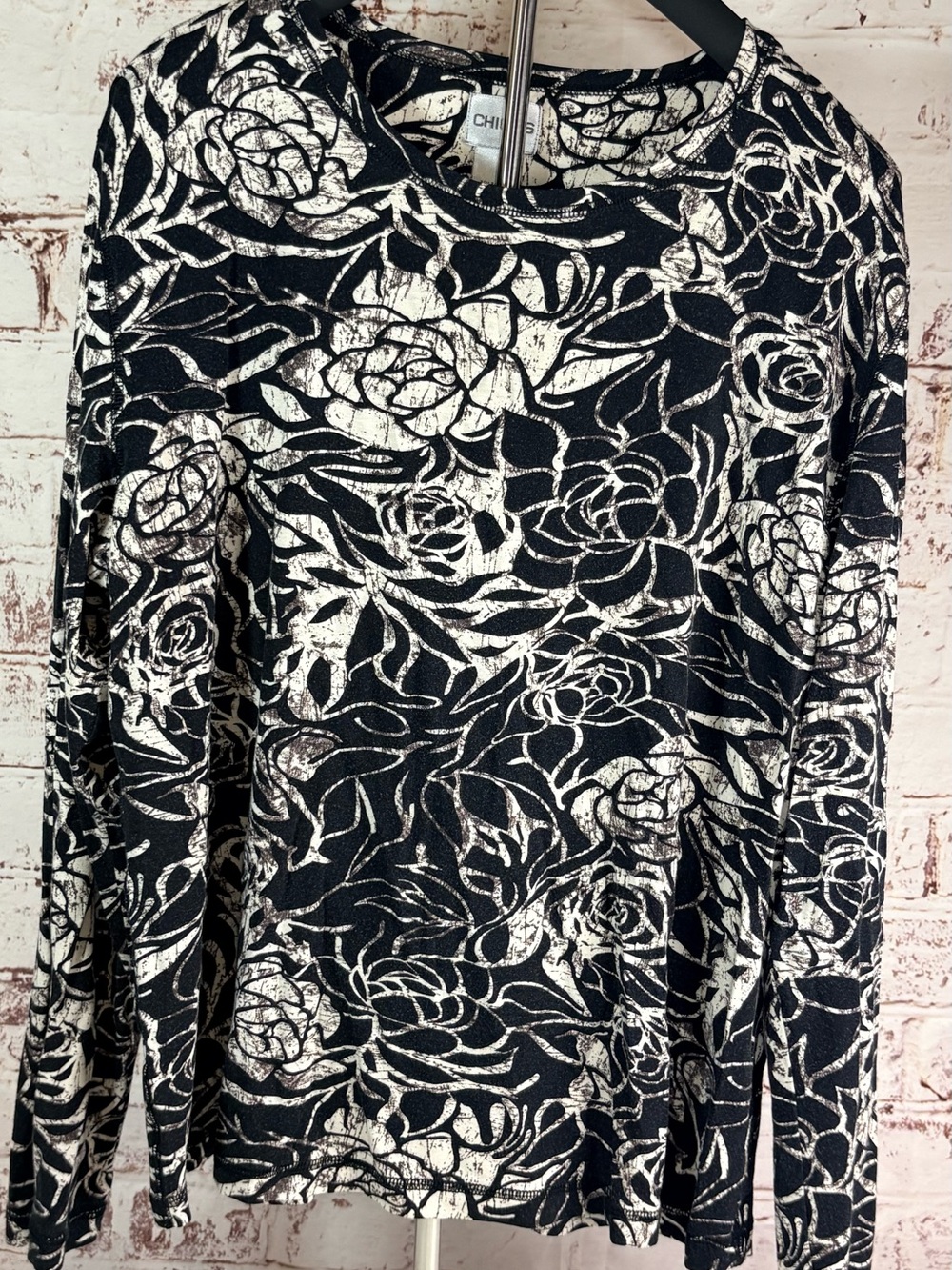 Chico's Black and White Floral Crewneck Long-Sleeve Top
